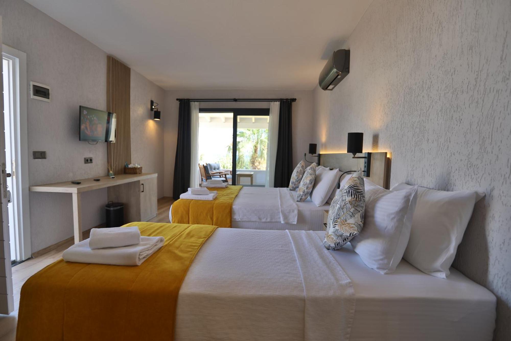 Ali'S Hotel Beach Bodrum Exterior photo